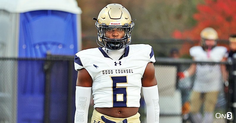 ZachLibby_'s tweet image. Michigan is set to host several highly touted upperclassmen prospects from across the country this weekend as the Wolverines continue on with spring camp.

A look at the confirmed notable 2024 recruits who are slated to be in attendance. #GoBlue  

on3.com/teams/michigan…