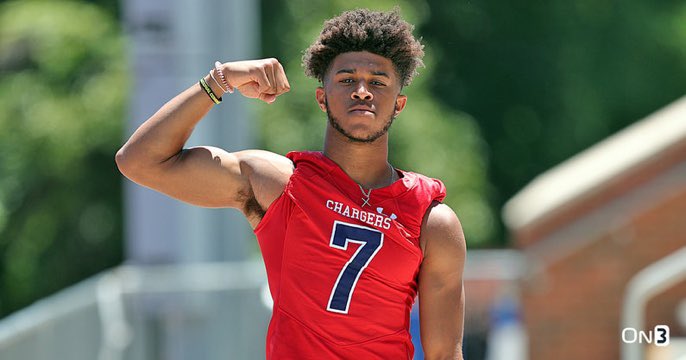 ZachLibby_'s tweet image. Michigan is set to host several highly touted upperclassmen prospects from across the country this weekend as the Wolverines continue on with spring camp.

A look at the confirmed notable 2024 recruits who are slated to be in attendance. #GoBlue  

on3.com/teams/michigan…