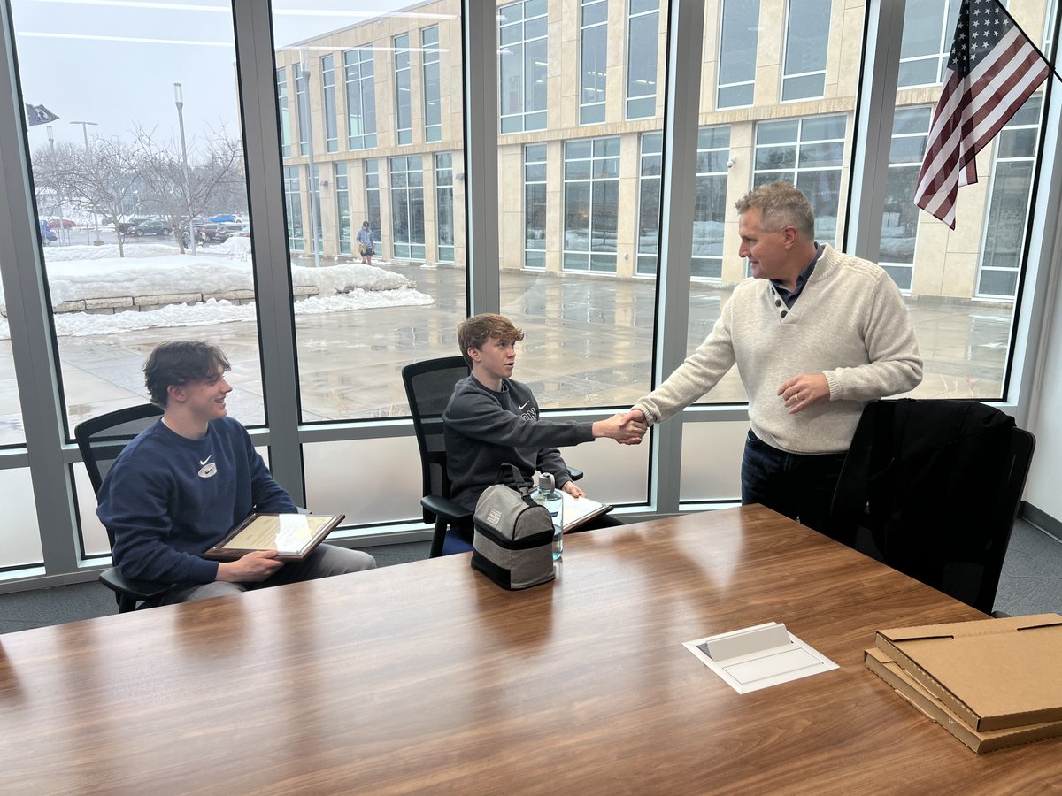 HudHS_Athletics's tweet photo. Representative Shannon Zimmerman stopped by to honor our WIAA Individual State Champions Andrew Hanson (Swimming - 500 Freestyle) and Liam Neitzel (Wrestling - 106 pound) this week. Great seasons and looking forward to seeing what you accomplish next! https://t.co/XPZs9lJunz