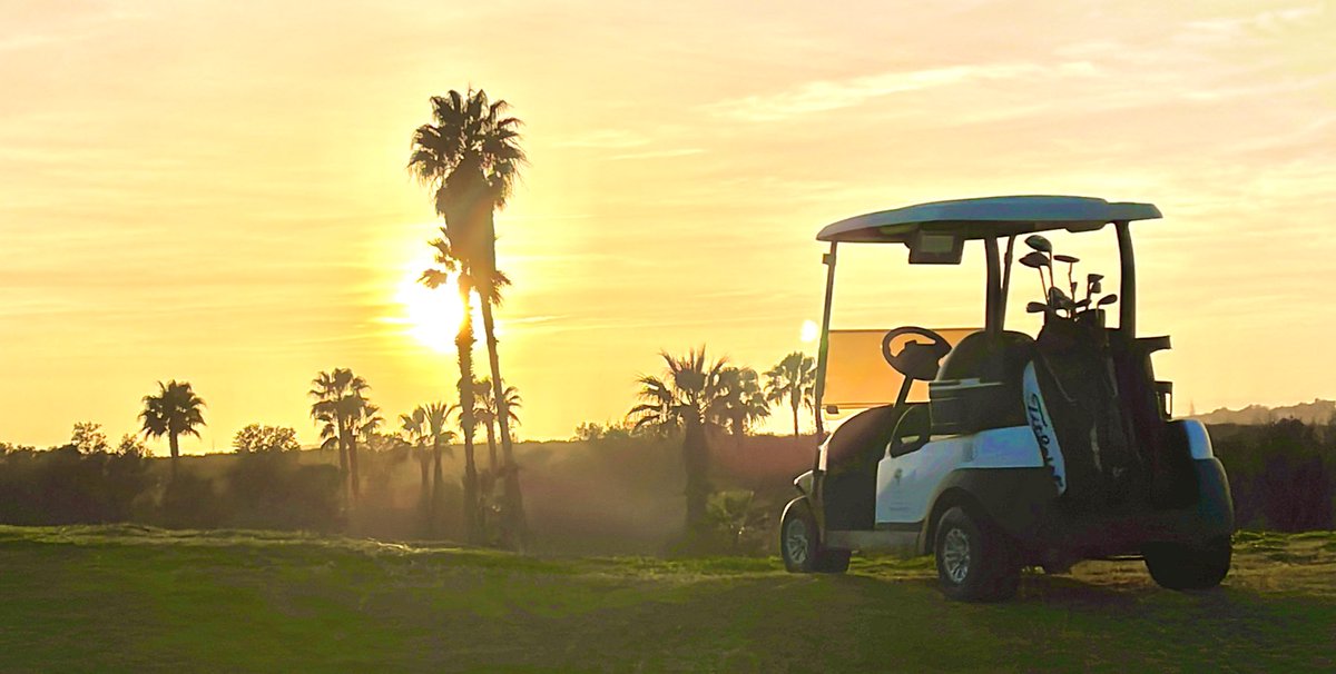 Day in the office, evening on the golf course #Friday #Algarve