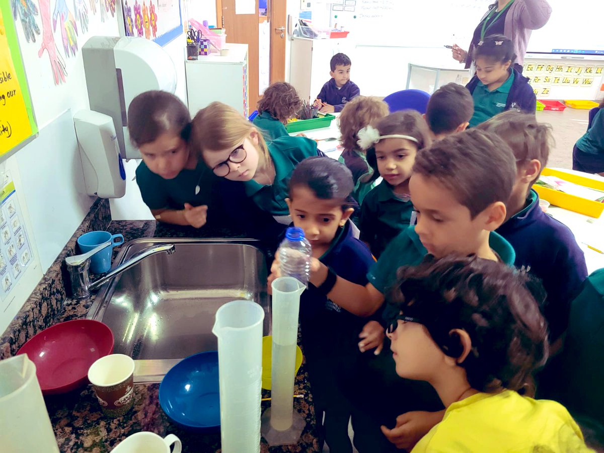 abypower's tweet image. Inquiry based maths lessons.. handing the learning through exploration over to the children #proudlytaaleem #behappybeGIS #inquirybasedlearning @GreenfieldIntS @iborganization