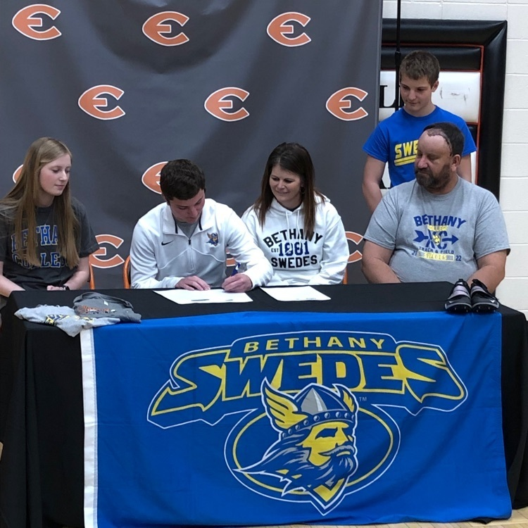 Congratulations to Dakota Metzler who inked with Bethany College today! Dakota has "vaulted" into his next chapter as a member of the Swedes' Track and Field program. We wish him all the best! 🚂