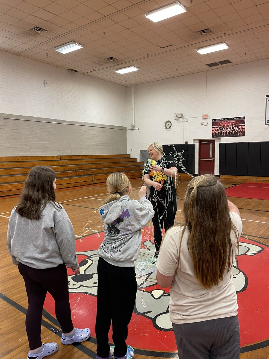 PhysEdPups's tweet photo. Kids Heart Challenge winners got to silly string me today for being the top classes in the school! Thanks @sarahbeth41986 for helping out! @KidsHeartChall @east_louisa https://t.co/Me7QPVHLGK