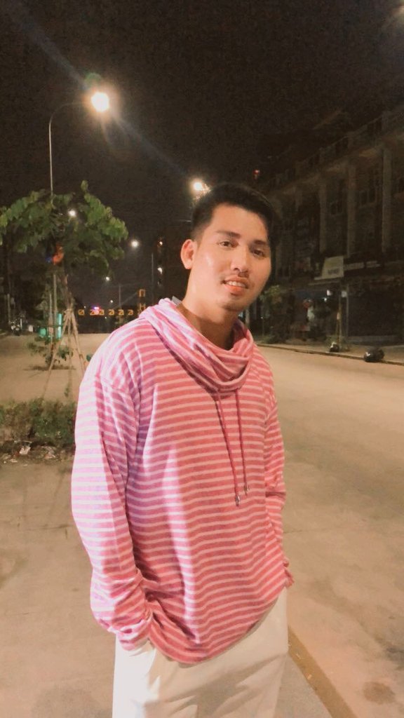 BMLike3's tweet photo. មុខមិនបានតែប្រាណនៅZin😄តោះបូកមួយហី💦 https://t.co/OVy3PuihzO