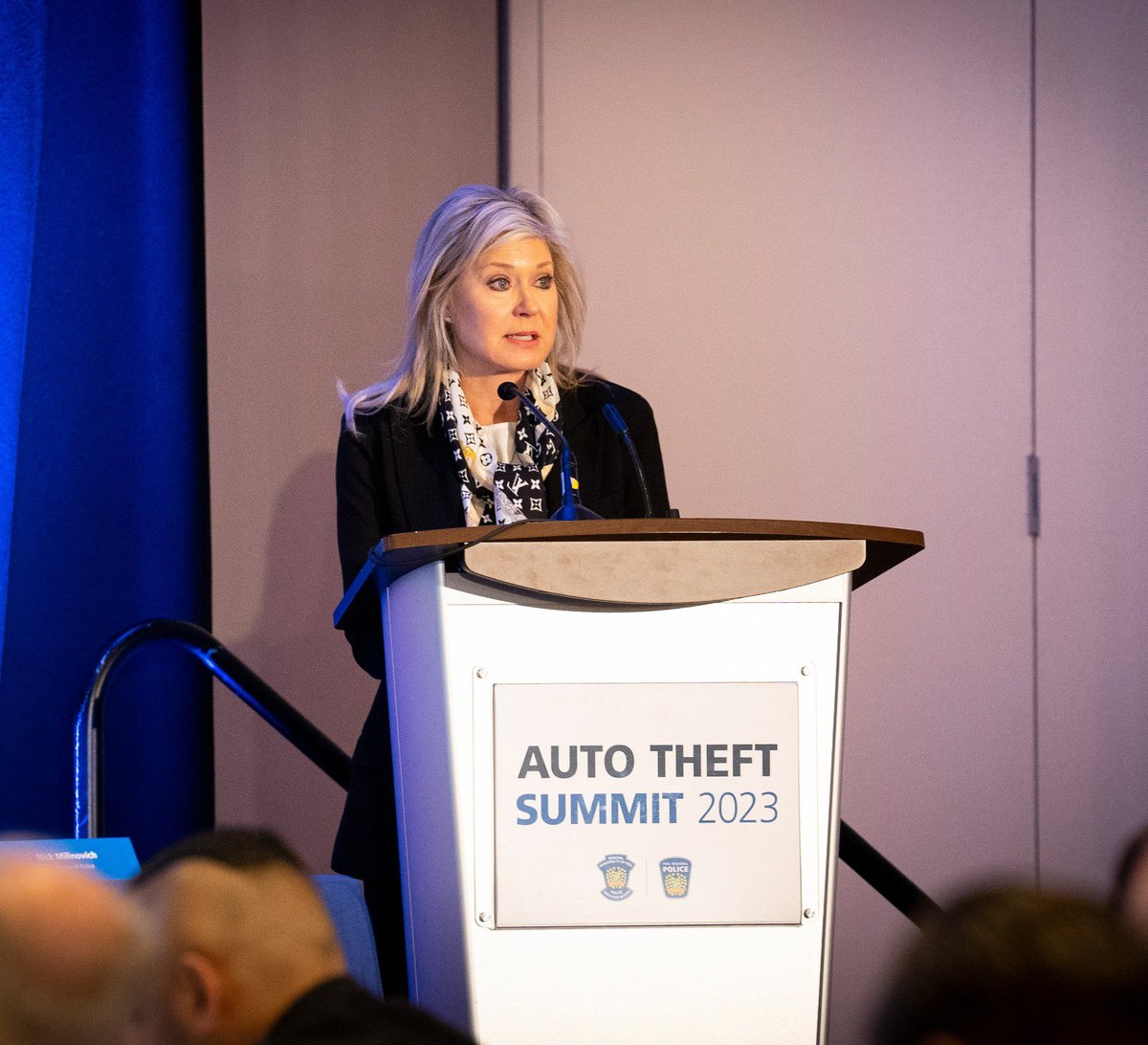 BonnieCrombie's tweet photo. Informative discussion at @PeelPolice’s #AutoTheftSummit2023 that brought together partnering police services, auto industry leaders &amp; stakeholders to work collaboratively to define an action plan with concrete solutions to address the rise of auto theft in Peel &amp; across Ontario. https://t.co/MVoEg37Vmi