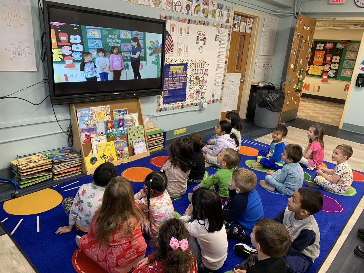 Pre-KB loved seeing themselves on “TV” during our school’s broadcasting!! Thank you so much to the broadcasting club for including us 🥰 <a href="/FPBSchools/">Floral Park-Bellerose UFSD</a> <a href="/JohnDekams/">John DeKams</a>