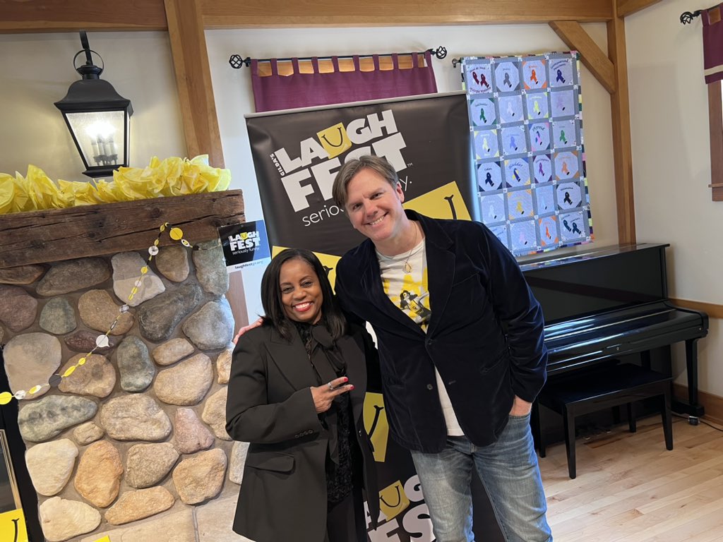 jaysondibble's tweet photo. THANK YOU to @Gildas_Club_GR &amp; @LaughFest for today’s #LaughterRx Symposium. What a great time laughing and learning with nurses &amp; social workers about emotions, laughter, &amp; health! Hope to see everyone again in 2024! 💛🖤 #SeriouslyFunny #LaughFest #comedy #nursing #socialwork https://t.co/zZSv5NUi5a