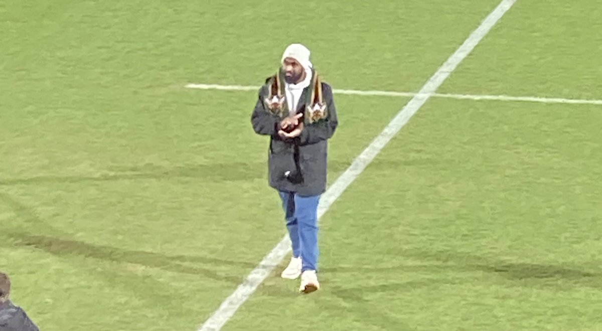 Tom Vickers tweet media