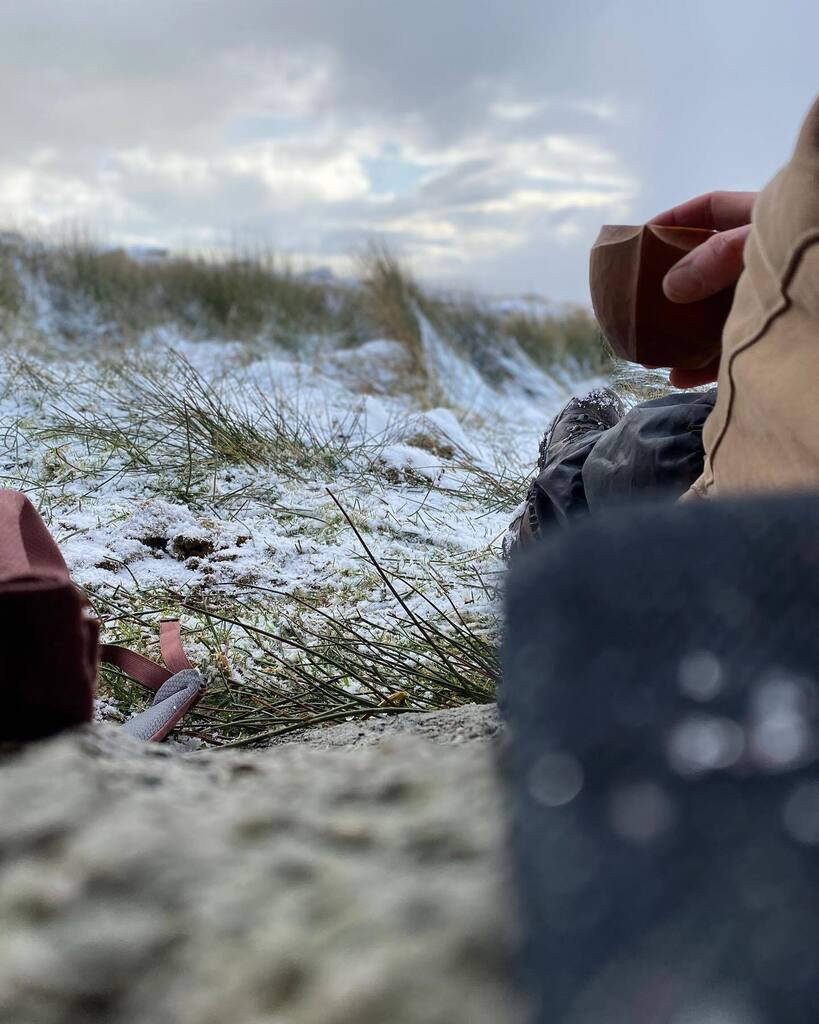 Reminiscing… 
I’ve been a little bit envious of all the snow falling through the uk these last few days, exception for those stuck or in strife. But for those heading out and enjoying it. … grrr, have fun. 

So I needed to remind myself that it does … instagr.am/p/CpnrGF9IlpL/