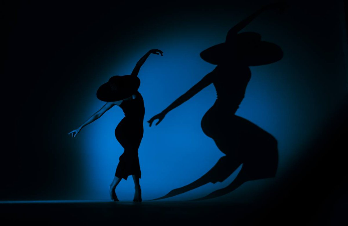 ADufersen's tweet photo. Find your light and dance in the dark... Good night. 
#nft #nightlife https://t.co/hbOS2iSG45