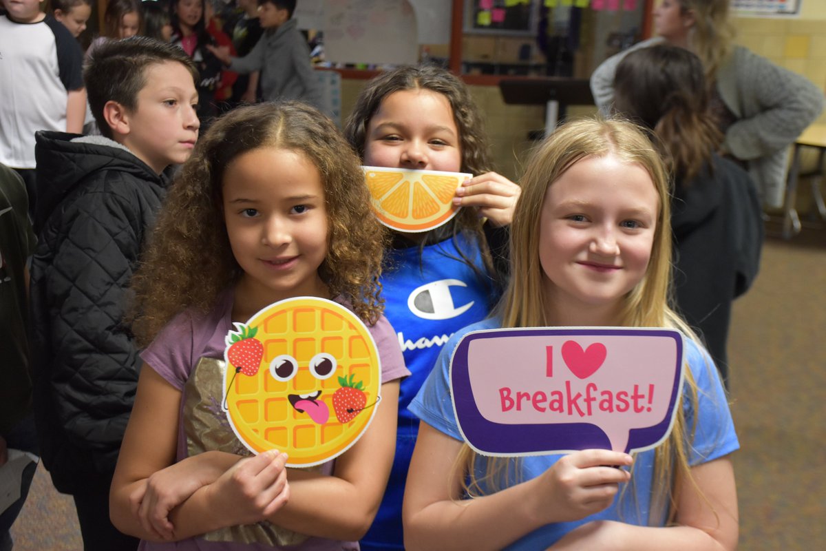 USDA loves #SchoolBreakfast, too! We believe that a healthier future for our country starts with our children. Wyoming students celebrate #SchoolBreakfastWeek with visits from Governor and First Lady Gordon, Supt. Degenfelder &amp; Regional Administrator Cheryl Kennedy. #NSBW23