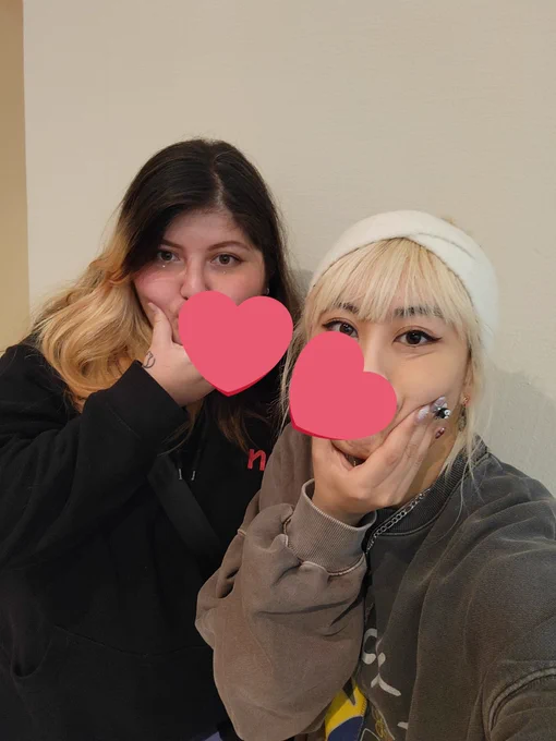 two topaz likers meet up, what chaos will they cause today  