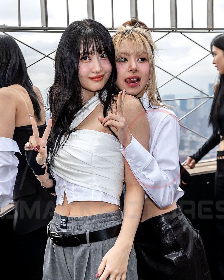 chaeypics's tweet image. MOCHAENG &amp;lt;3