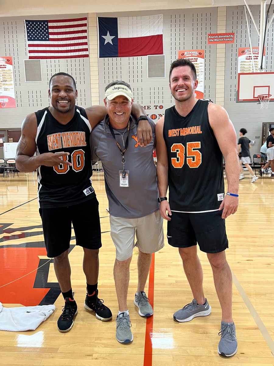 wmjhathletics's tweet photo. You can rest knowing the Wmjh faculty is 45-0 . Special thanks to Aundre Dean and Austin Oxener . https://t.co/pstg8EYWSU