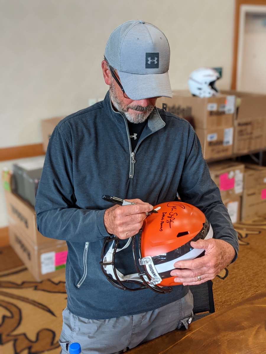 Pre-sale and mail-in options for our autograph signing with 1980 MVP Brian Sipe: NOW AVAILABLE!

⬇️⬇️⬇️

tsecleveland.com/collections/br…
