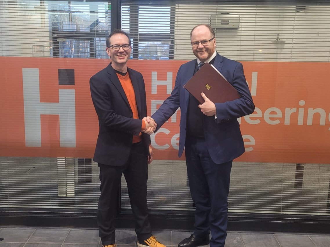 Rob Adlard, Gravitilab CEO, caught up with @GeorgeFreemanMP to discuss the launch of the SpaceEast Cluster in Norfolk and Suffolk. This region holds huge potential for #UKSpace growth, development and investment.

#ConnectedInnovation #BusinessInnovation #SpaceEast #Hethel