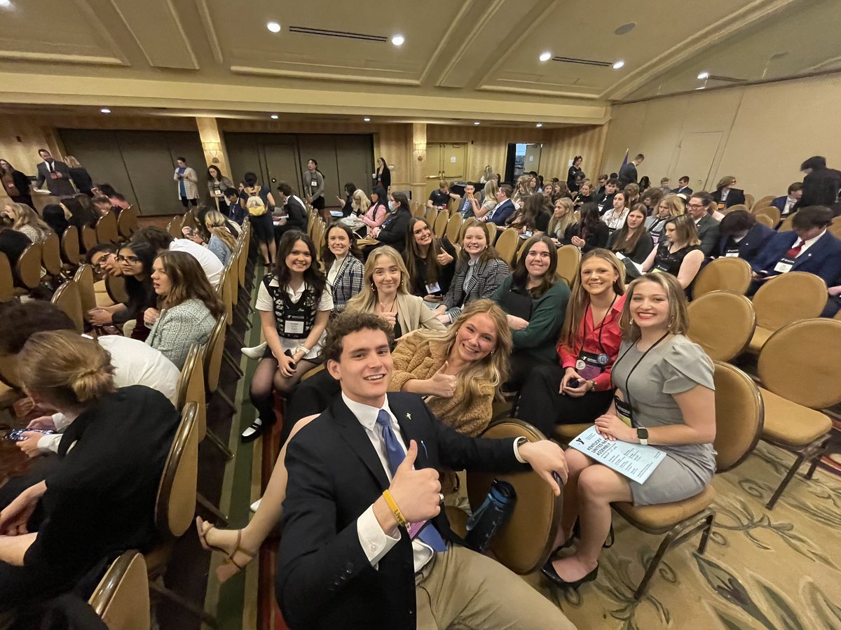 GingeraffeBald1's tweet photo. Afternoon session #KUNA day 2. Scotland is so popular we had an immigrant! @BoydCountyHigh https://t.co/2unzllgoI6