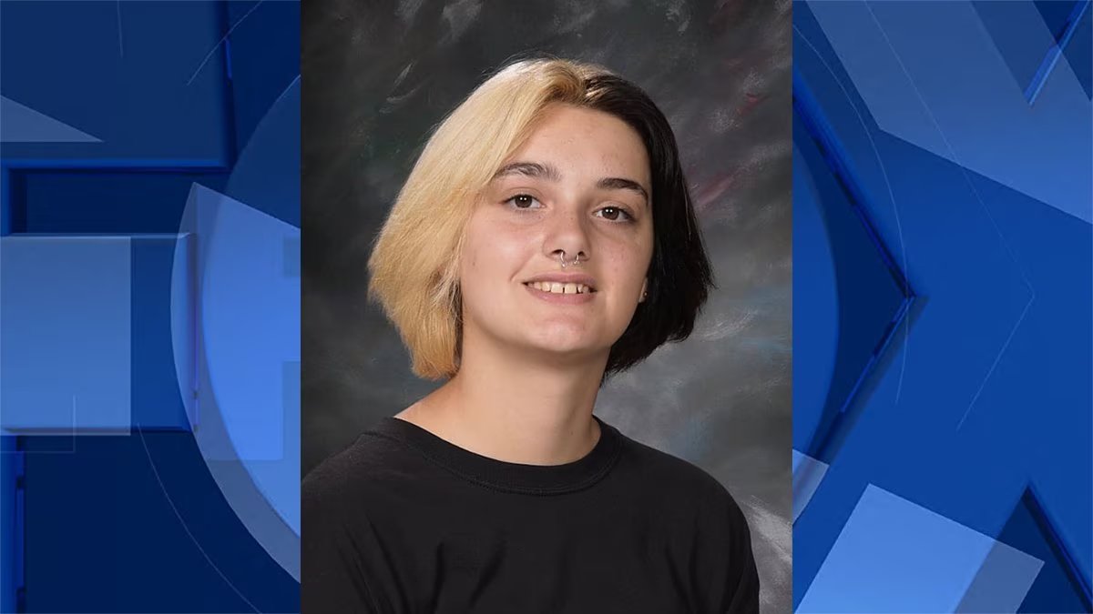 Simply_Stranger tweet media