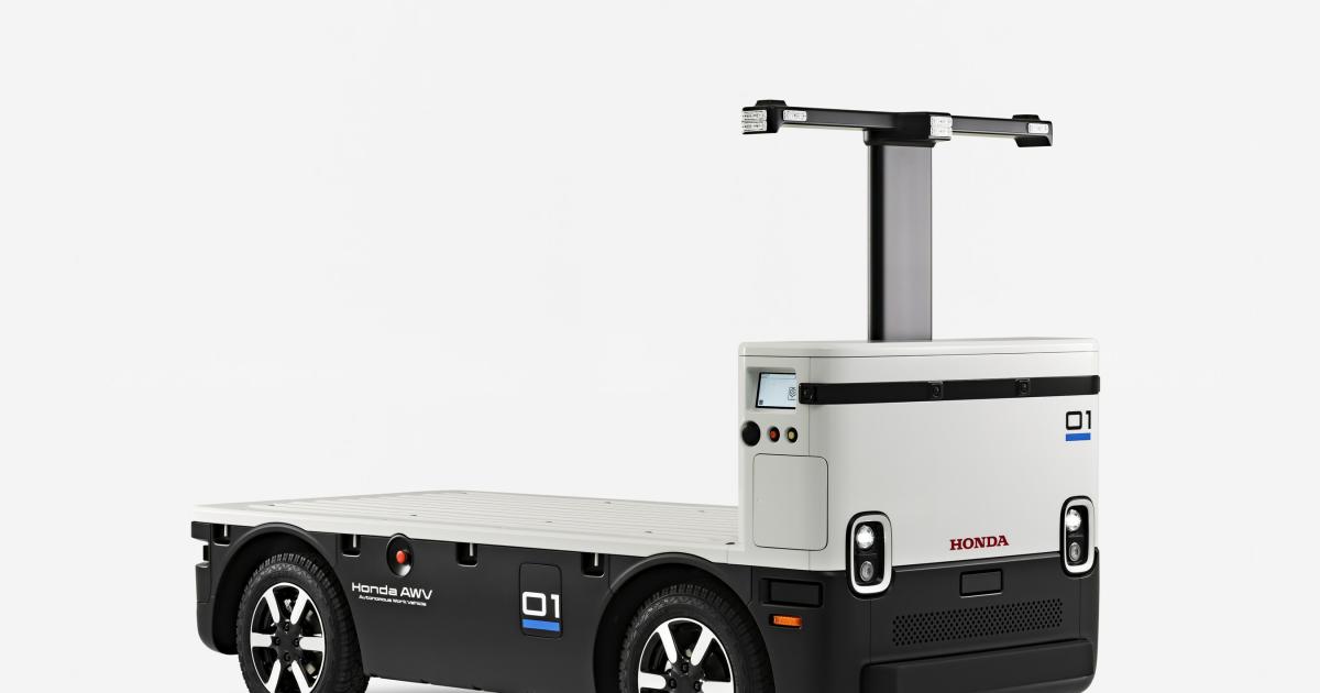 steffanlv's tweet photo. Honda's latest autonomous robot is designed to pack things around construction sites https://t.co/vC1TR5Mdi2 https://t.co/y8IkNmYmQd