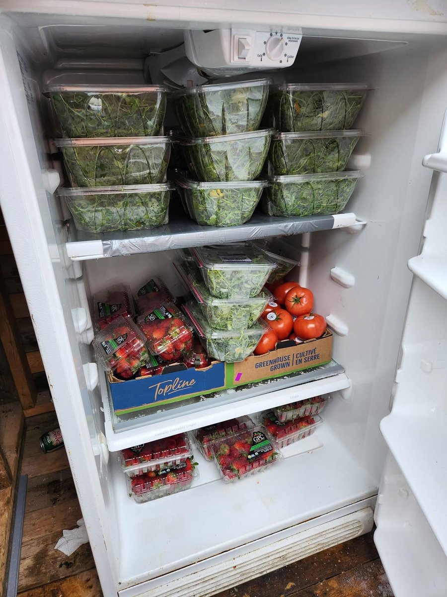 Community Fridge KW tweet media