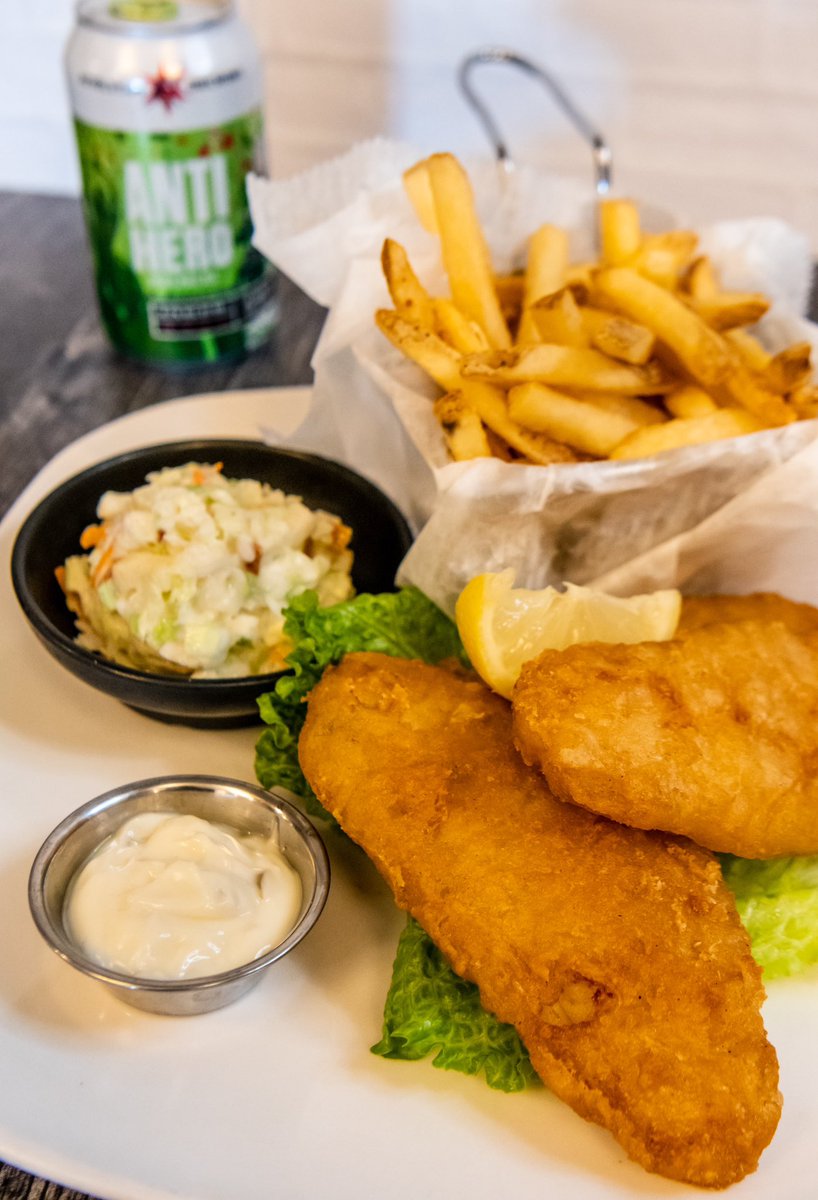 FRIDAY! BEER-BATTERED FISH FRY (available after 11am on Fridays)
Hand battered Icelandic cod served with French fries, apple coleslaw and tartar sauce.
#colonialcafes #fridayfishfry #lunch #dinner #beerbatteredfish #stcharlesil #napervilleil