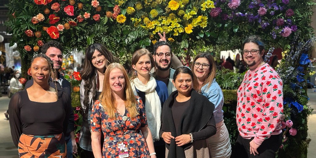 SliceComm's tweet photo. Our #SliceSquad enjoyed taking in the sights and spectacular exhibitions at this year's Philadelphia Flower Show presented by @PHSgardening This is their biggest annual fundraiser, so being part of the show was an honor. Check out some snapshots of our team having a blast 🌸🌼🌹 https://t.co/ZbdhSYNBnV