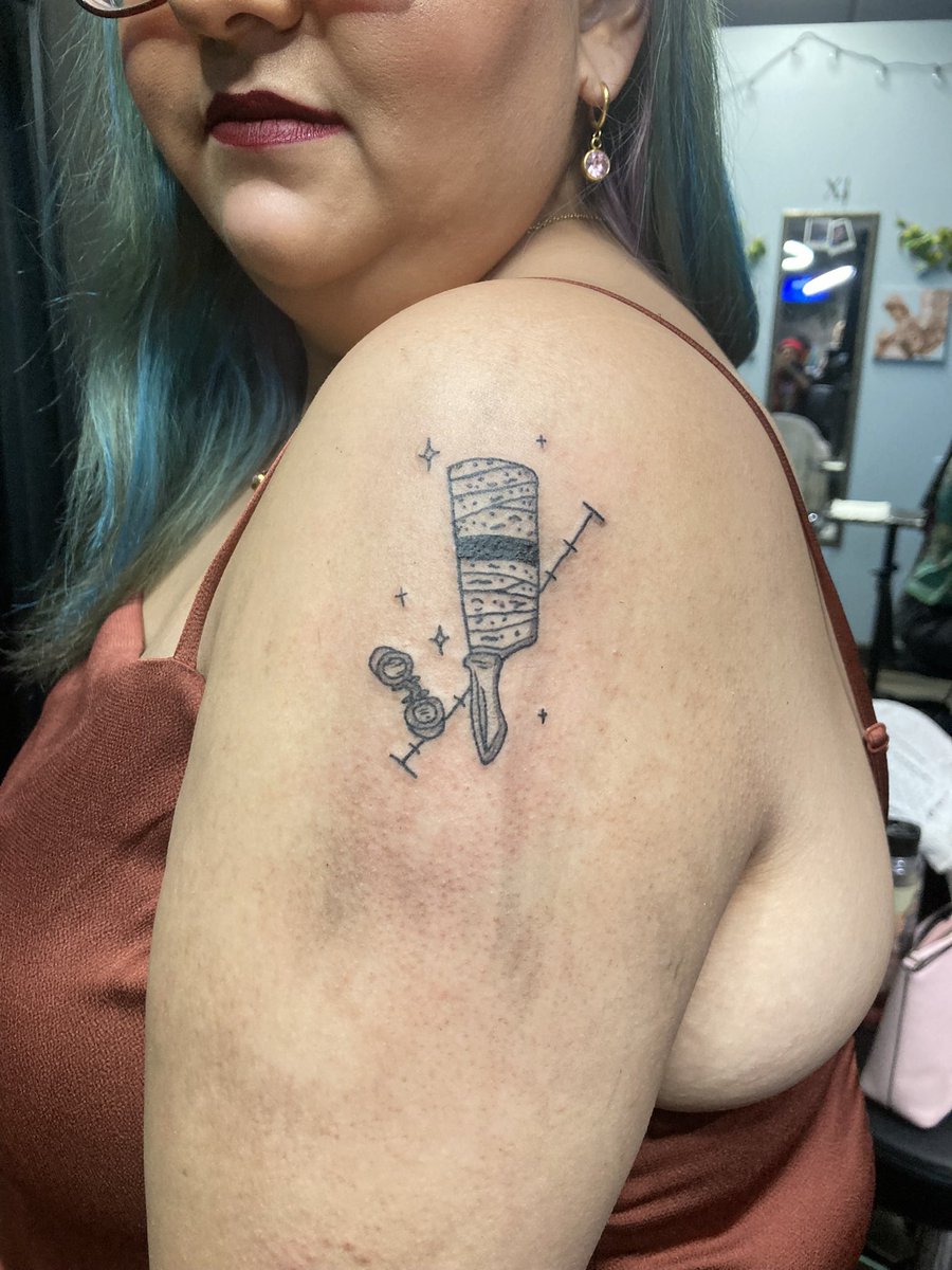 Lina_stans_JK97's tweet photo. Never beating the weeb allegations now πβπ½ #jujitsukaisen #nanamikento #tattoonumber2 #xclusiveink https://t.co/vdae1Kd0YN