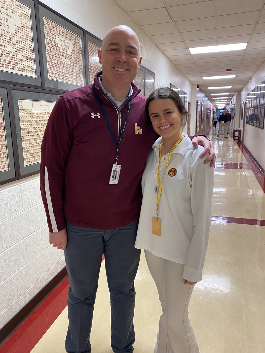 The recipient of this week’s #ParkLikeAPrincipal is Margaret Sheahan’23 for her outstanding work with Special Gifts Theatre (SGT). Your mentoring of the actors from SGT was inspirational! Learn more at youtube.com/watch?v=PJ51dw… 

#goramblers