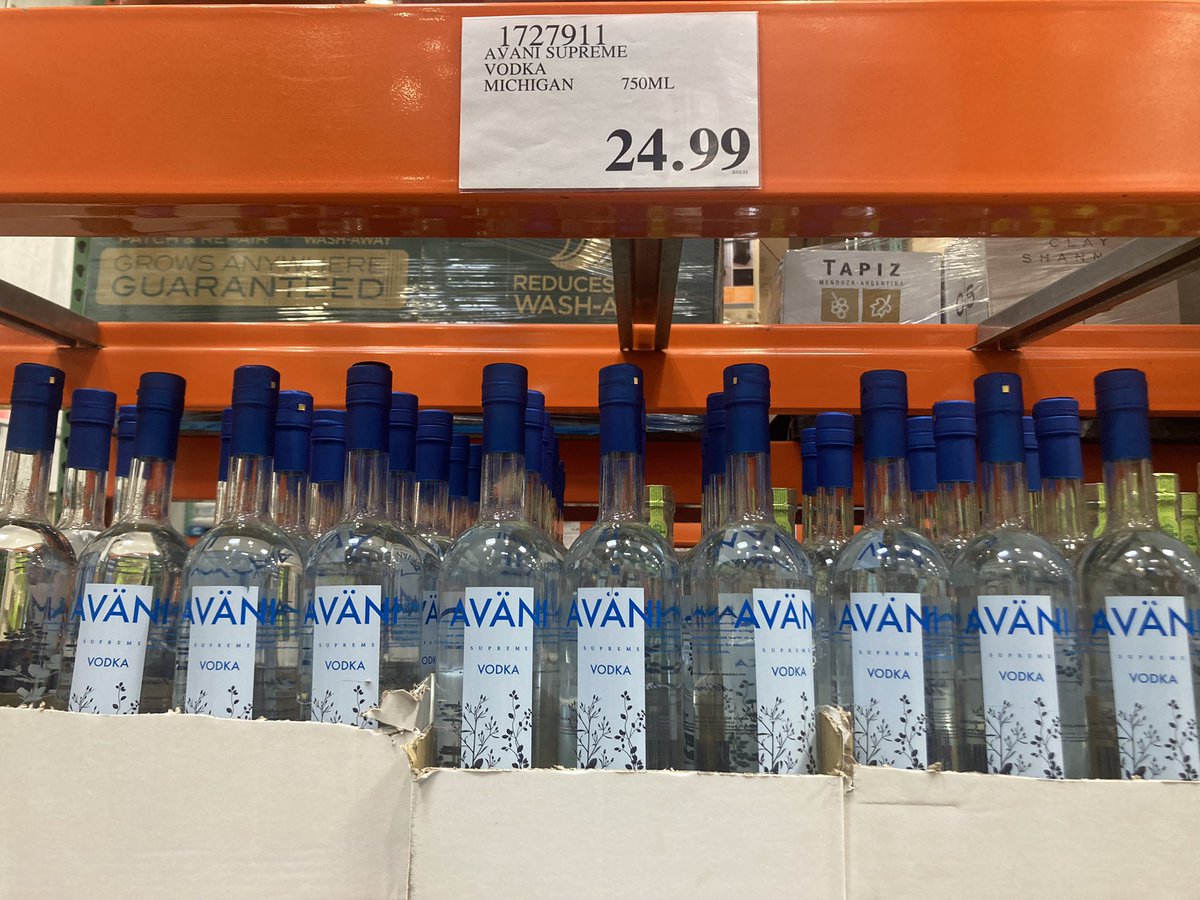 It’s official <a href="/motu_viget/">Motu Viget Spirits</a> Avani Vodka is now available at <a href="/Costco/">Costco</a> 🙌🏾🍸