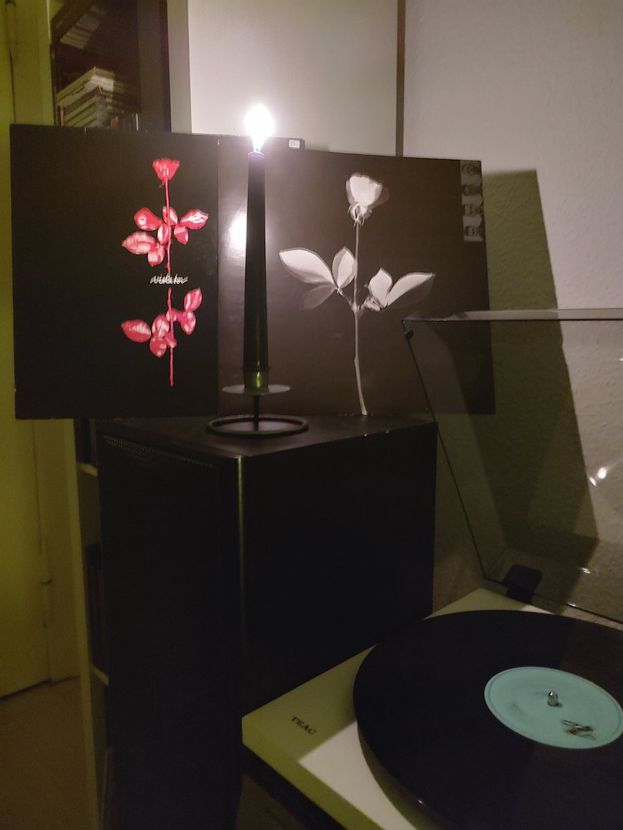 Perfekter Start ins Wochenende. <a href="/depechemode/">Depeche Mode</a>