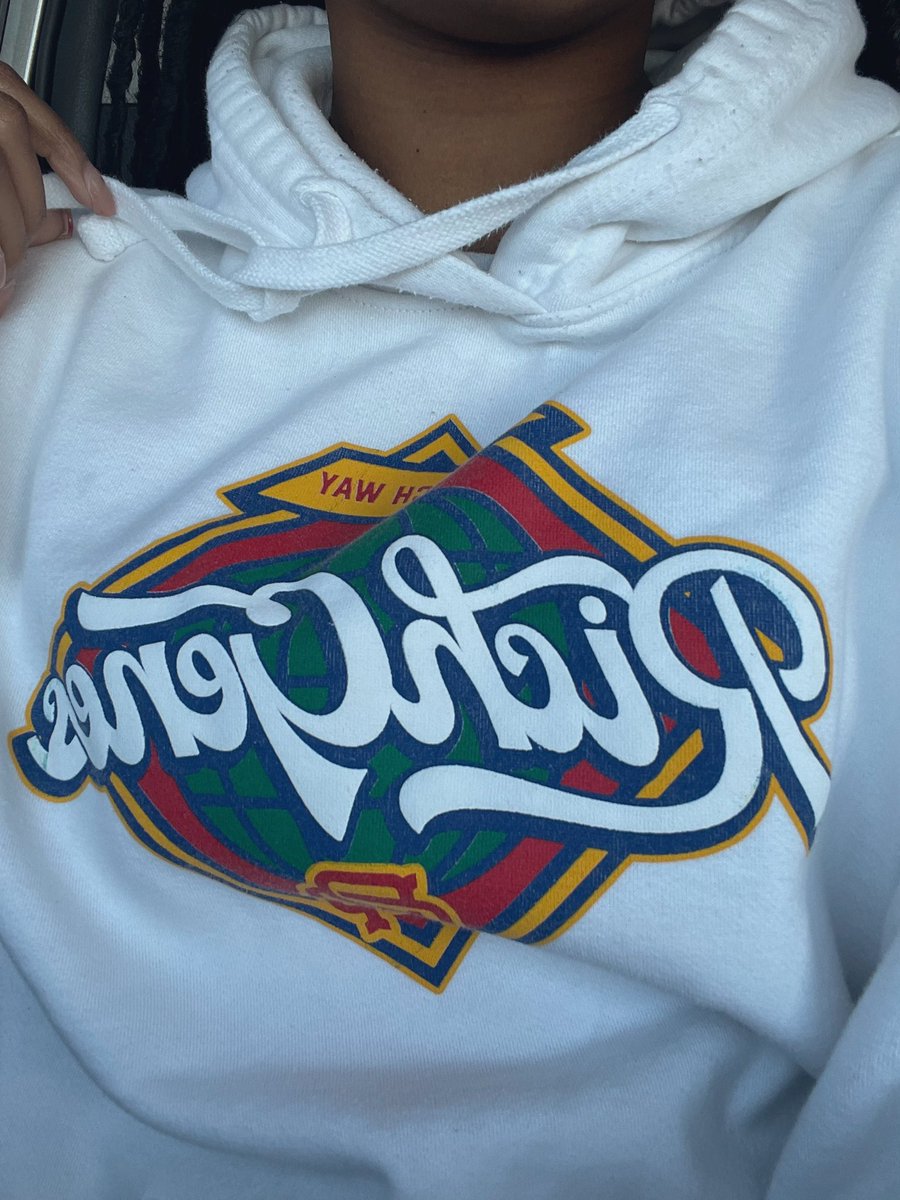 TheRealTee_e's tweet photo. Happy Friday 🫶🏾✨ https://t.co/5z9xgq8mzo