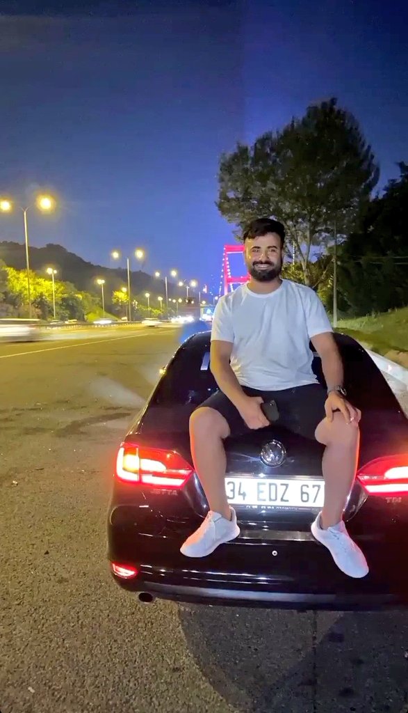 Mesafeler değil hisler uzak...