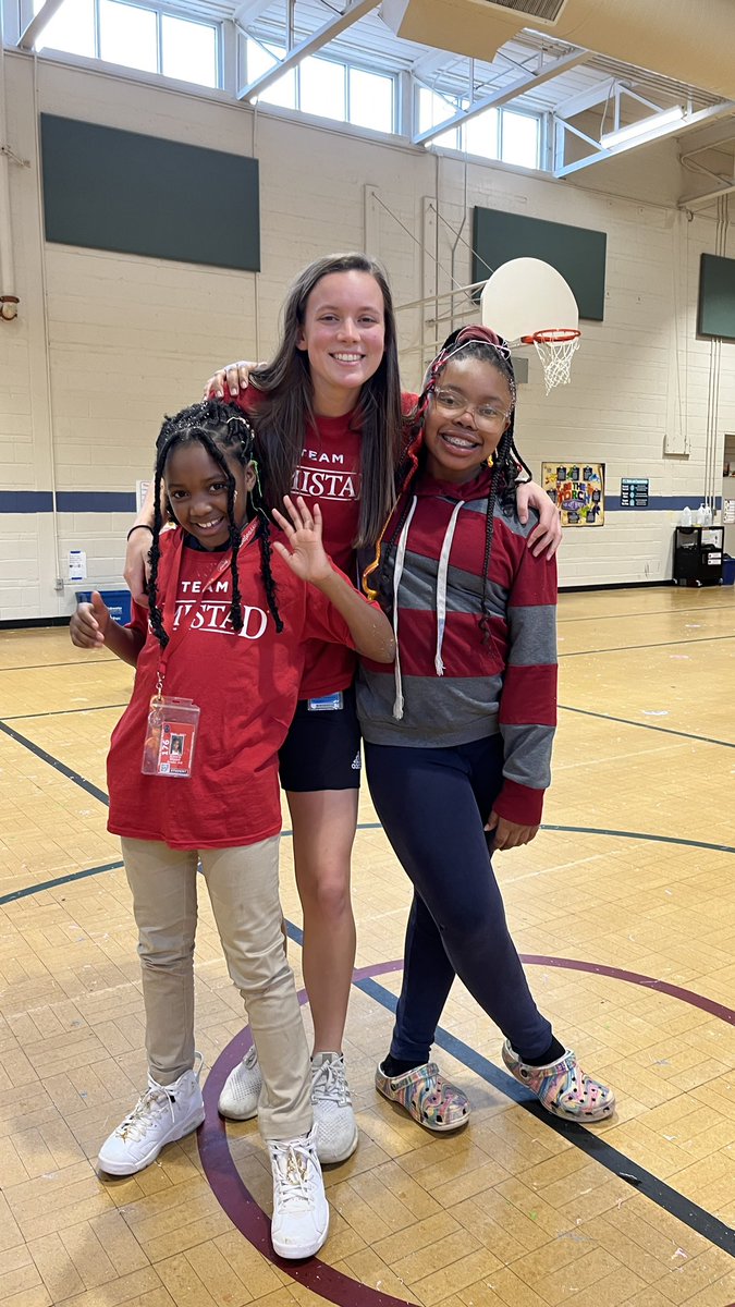 anna_daulton tweet media