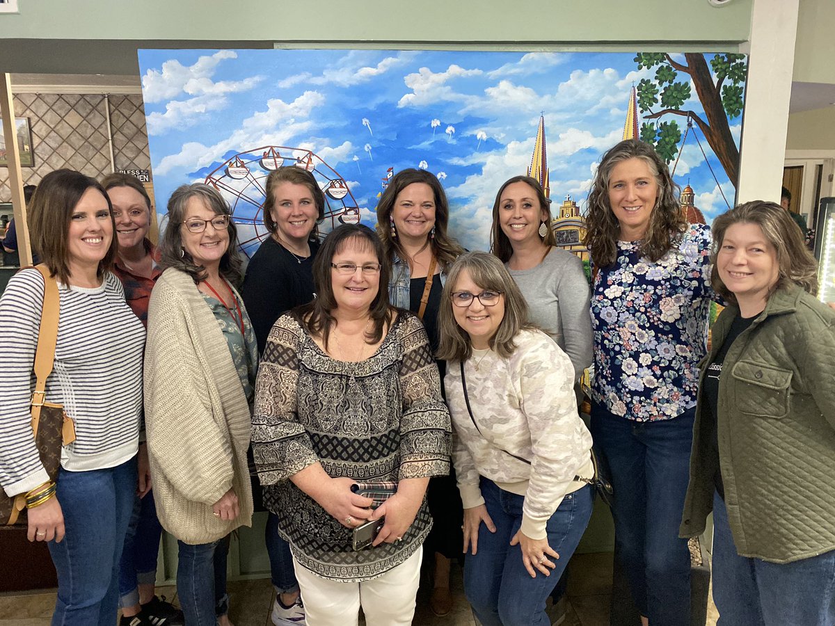 HollyBell_tx's tweet photo. We celebrated our Educational Diagnosticians &amp; ARD Facilitators today! Thank you for the work you do to ensure our students needs are met❤️ #SpecialEducation https://t.co/WFOwz8DG3c