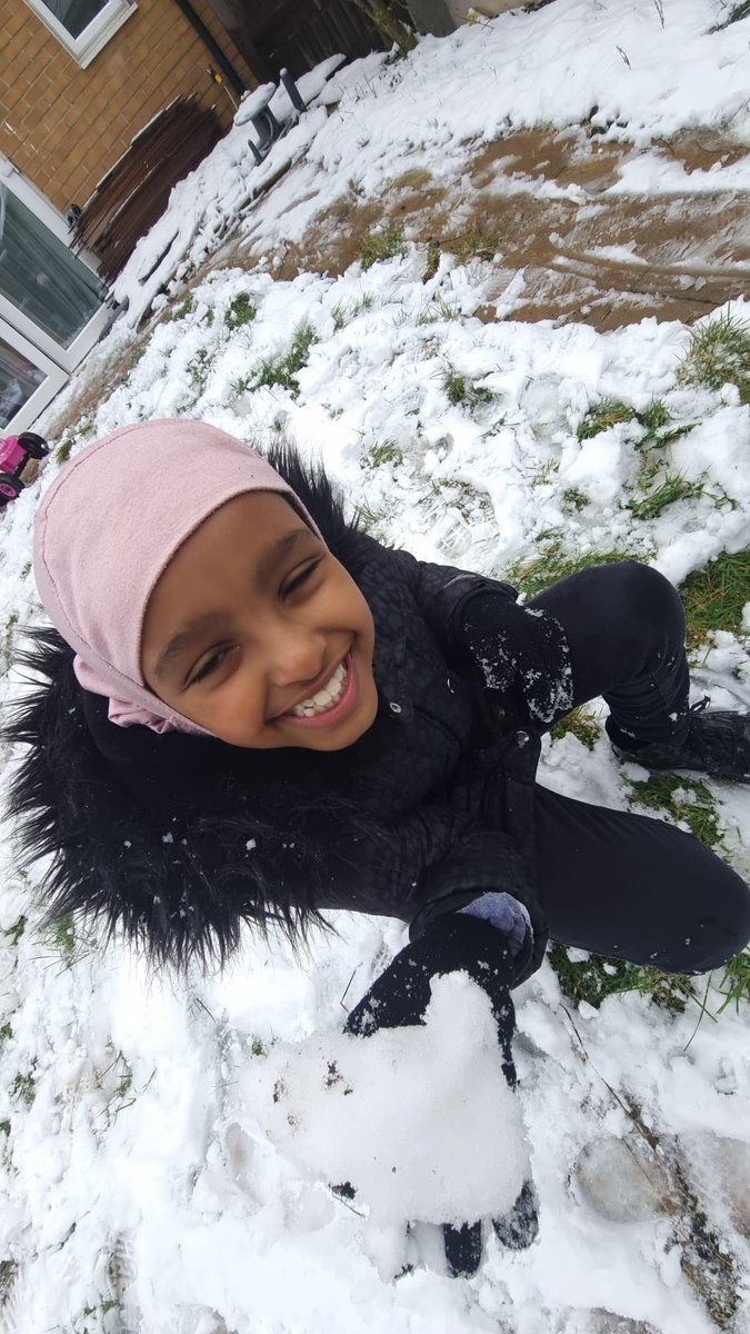 MrsFuery's tweet photo. The children in my class have been enjoying the #snowday with their @PercyShurmerAET tasks. Well done everyone!! @BurkeMrs @mrsrmurad @MissDuffy88 https://t.co/Kxsb9W8enh