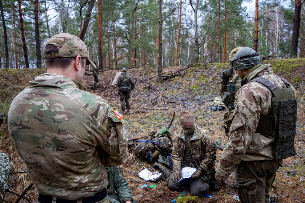 Polish forces working with #10thSFG to stay #AlwaysReady no matter what. #SOFinEurope leads the way in elite training with our #NATOallies @Poland_MOD