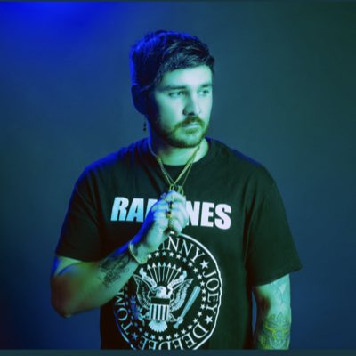 SAM F (@djsamf) on Twitter photo #NewProfilePic #NewProfilePic