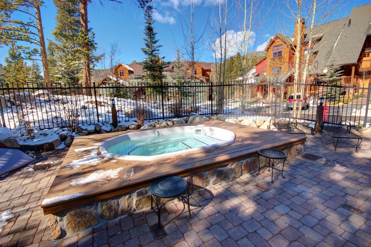 skisummitcove's tweet image. Welcome to Feature Fridays! Tune in every Friday to checkout the feature... bit.ly/3FfFplF
#featuredfriday #springbreak #visitkeystone #recentlyupdated #keystonevacationhomes #keystonecolorado #keystoneresort #epicpassholders #summitcovelodging #vacationrental #skitrip