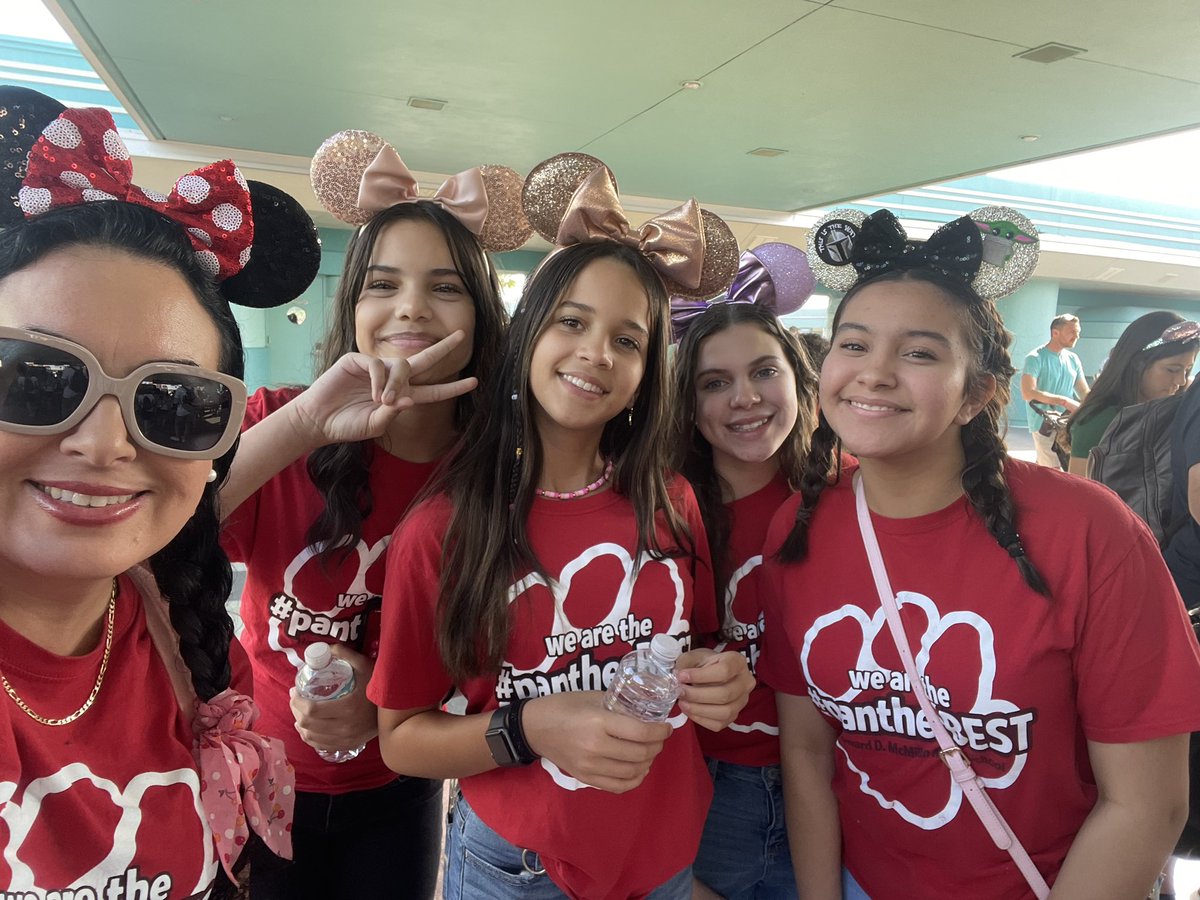 Team 6 Howard D. McMillan tweet media