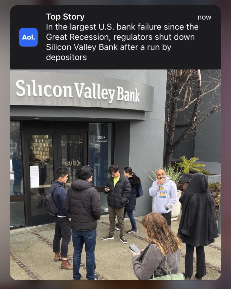 JQHNSwanson's tweet photo. And so it begins…I hope everyone has cash-on-hand
#BankRuns
#BankCollapses
#SiliconValleyBank
#TheStormIsUponUs https://t.co/WpGRw8GbEM