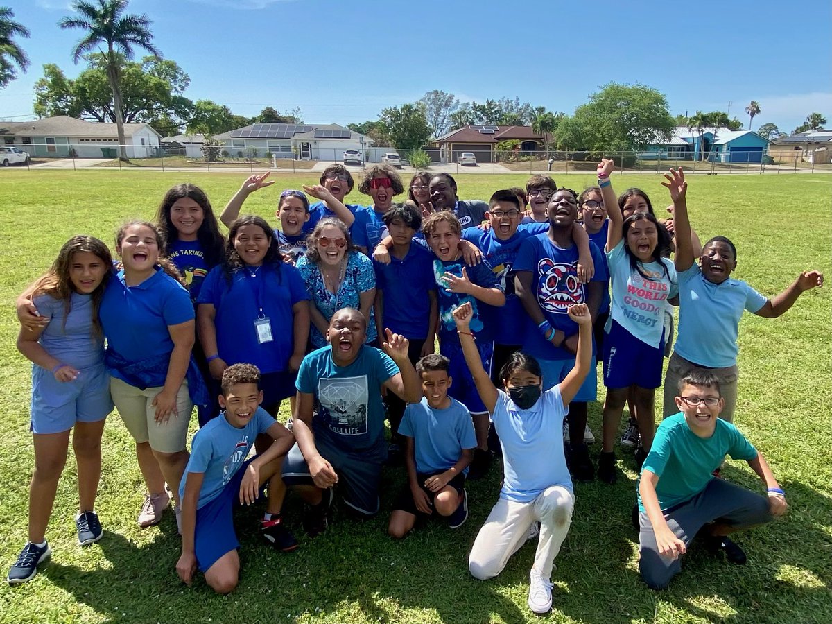 Miss Gates tweet media