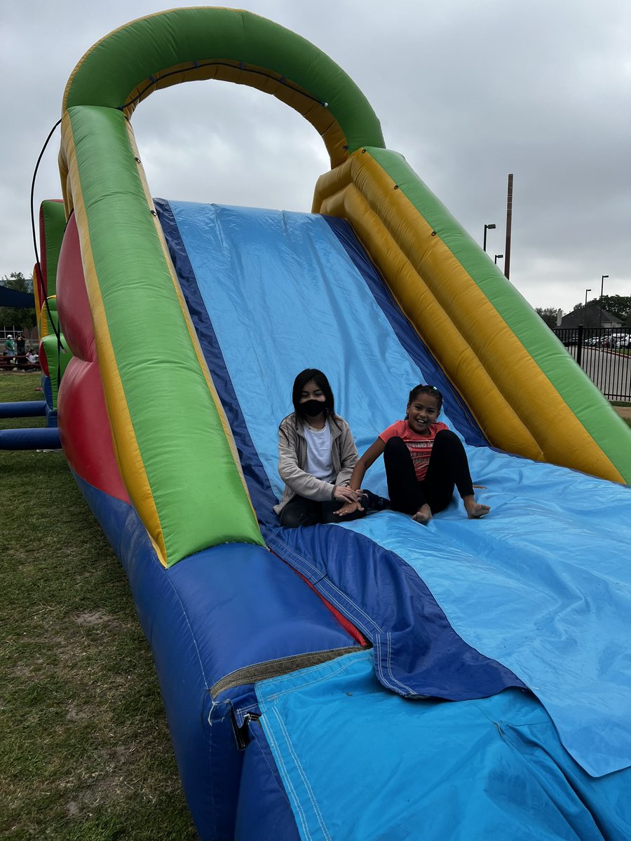 Erica Redwine tweet media