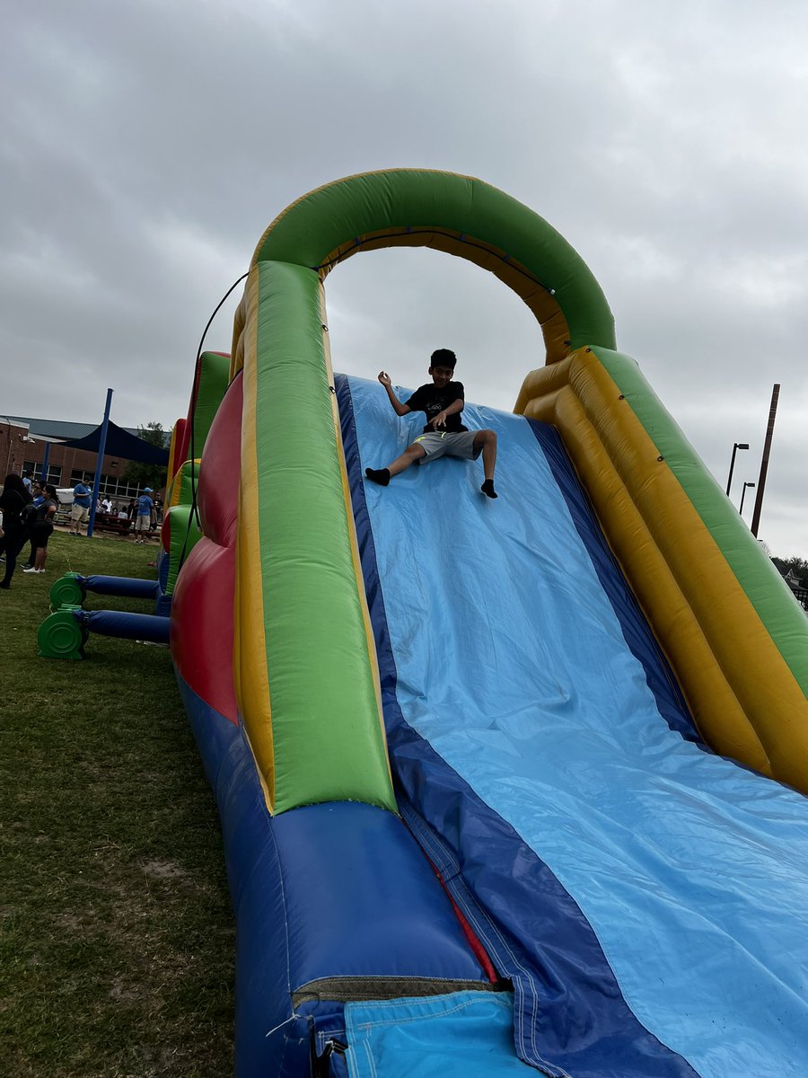 Erica Redwine tweet media