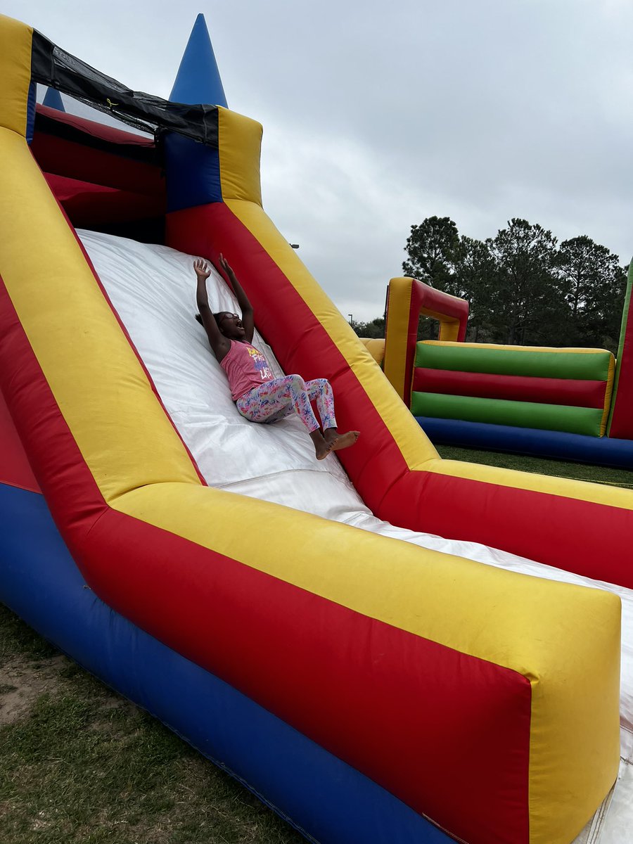 Erica Redwine tweet media