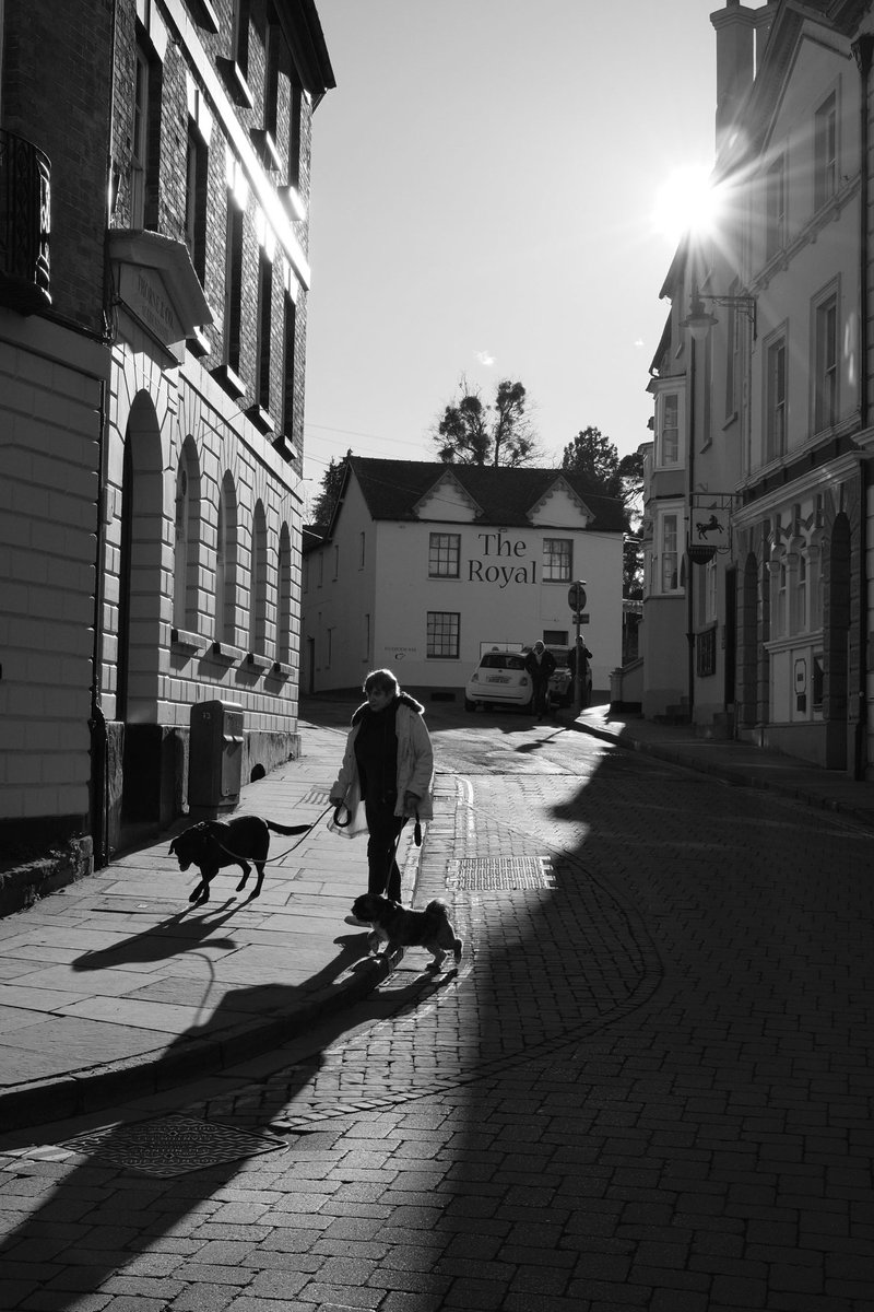 Ross On Wye Herefordshire 2023, spending more time photographing the counties close to home. #x100 #x100v #xseries #fujix #fujifilm #street #fujifilmx100v #bnw #wyevalley #streetphotography