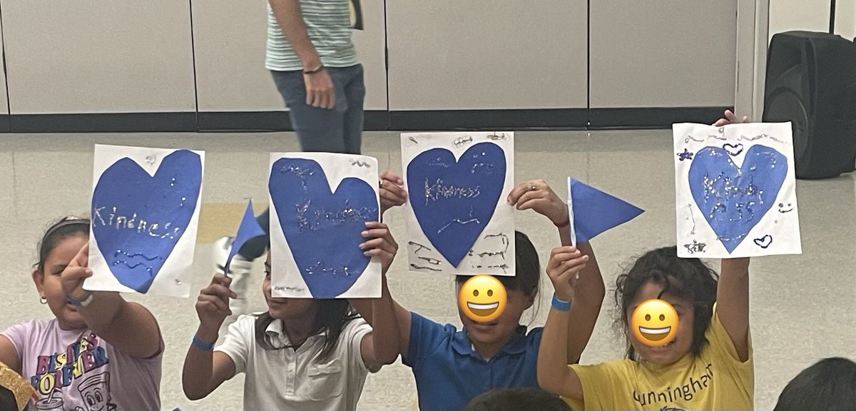 Kindness is our Superpower! Thanks <a href="/CunninghamHisd/">Cunningham HISD</a> and <a href="/ozsidd/">Uzma Siddiqi</a> for inviting me to your #SELday pep rally. #KindnessMatters @SELHISD <a href="/UrbanAssembly/">Urban Assembly</a> <a href="/SEL4USA/">SEL4US</a>