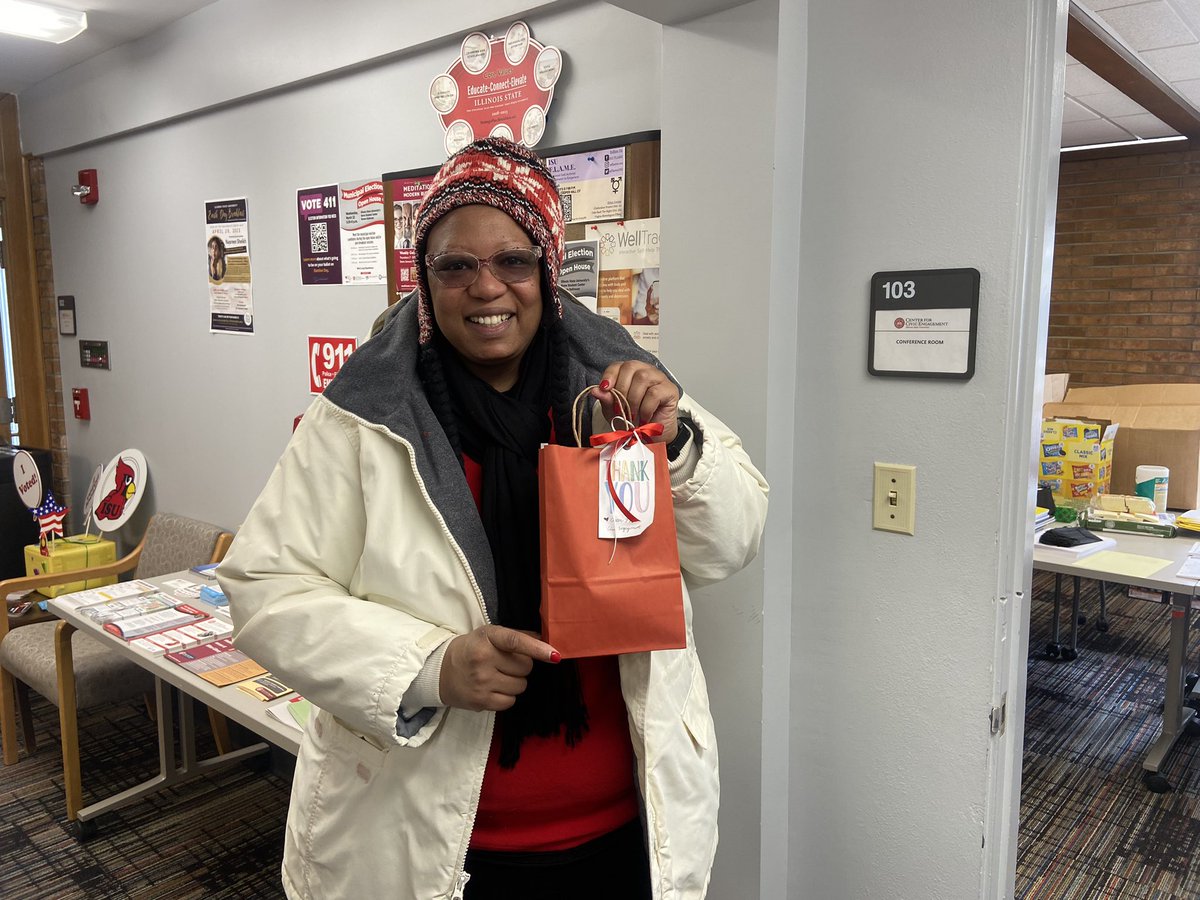 ISUAltBreaks's tweet photo. While all of our Redbirds leave the nest this weekend. Our Birds Give Back challenge donor, @AjayHolmes, returned to the nest! She graciously visited us at the center while we pack up item for our ASB trips leaving this weekend. https://t.co/soTUmtuL6F