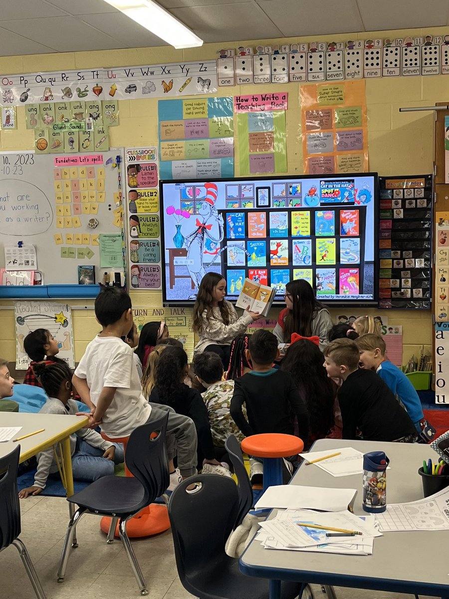 Sara Comiskey (@comiskeysara) on Twitter photo Today was filled with many smiles, surprise visits to younger siblings/friends, and lots of reading! Thanks for having us <a href="/WingElemIslip/">Wing Elementary</a>! #IslipRising Today was filled with many smiles, surprise visits to younger siblings/friends, and lots of reading! Thanks for having us <a href="/WingElemIslip/">Wing Elementary</a>! #IslipRising