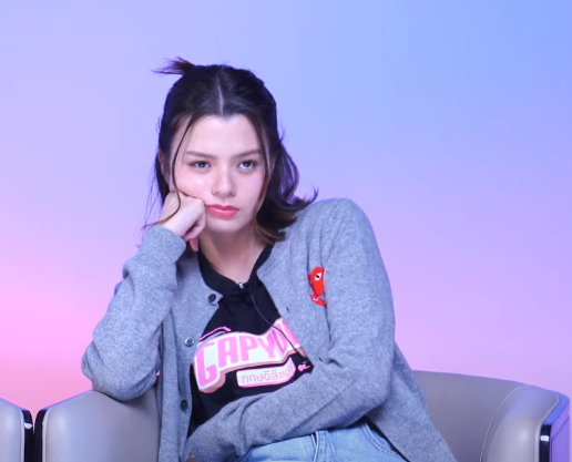 brownpandeesal's tweet photo. I am hopeless
Breathless
Burning slow
Touch me
Hold me
tell me,
I won't let you go
I won't leave
It's a need
Is it really bad to wish/want your fav to have solo publicity too? Don't come at me with LLL proj, its b4 Gap aired!!!!
#Beckysangels #QuotesForBecky https://t.co/FZCYKI2cLD