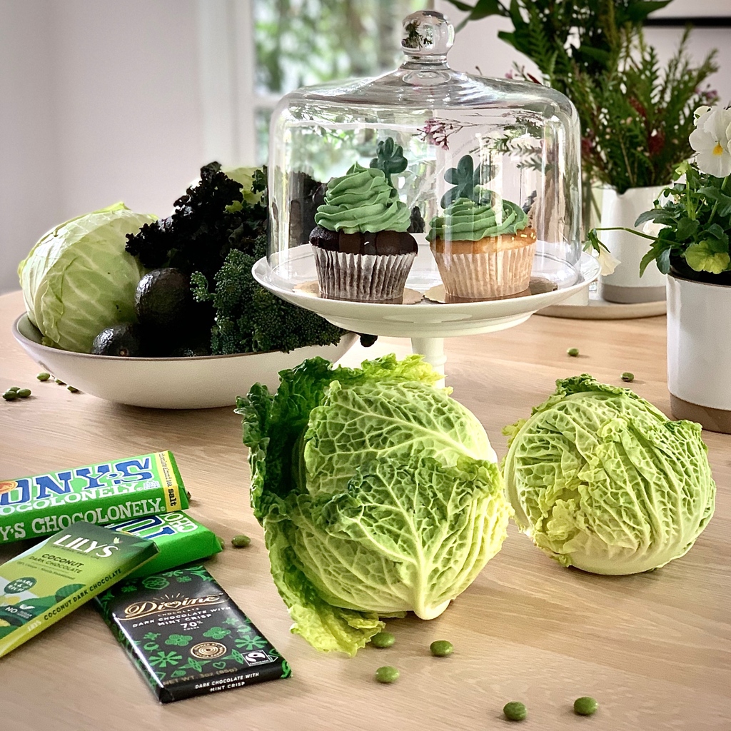 Will the leprechauns come to your house this year?⁠

Without fail, they leave ALL sorts of green cabbages at our house and poop their green leprechaun jelly-bean poop all over!⁠
⁠
#Blisshaus - Pretty #pantrywithapurpose⁠
⁠
We make #plasticfreeliving simple &amp; stylish 😍⁠